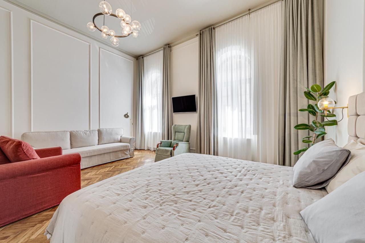 Central Family Apartment Arad Exterior photo